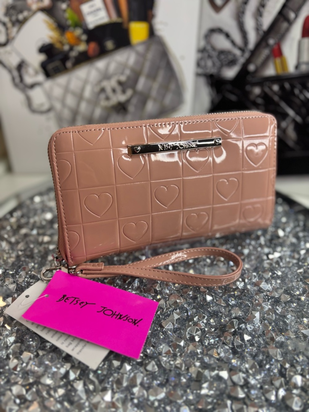 Betsey Johnson wallet wristlet is a blush pink patent leather NWT